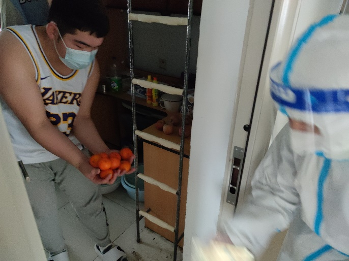 739F7